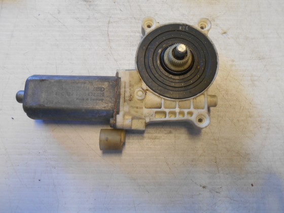 Motor Elevador Vidro Frt Esq Renault Clio 1999 MEV75